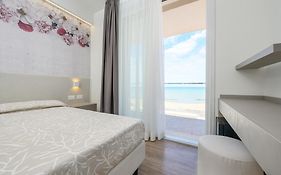 Hotel Harmony